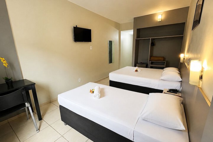 Room 9 of 41