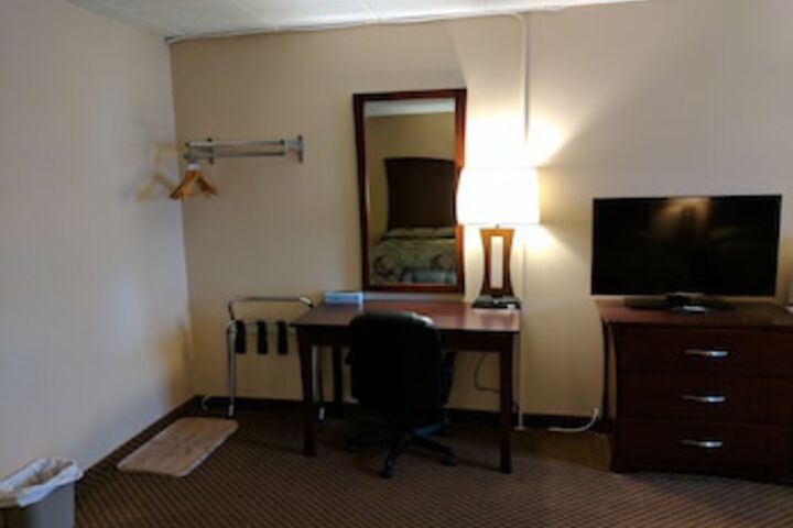 Room 49 of 108