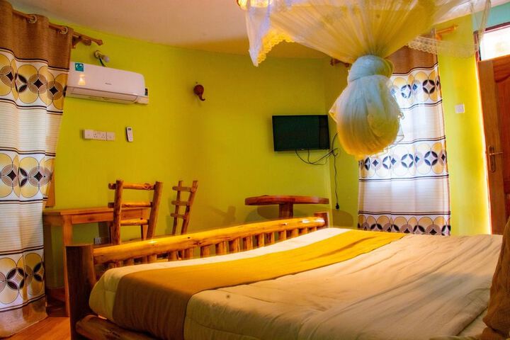 Room 5 of 30