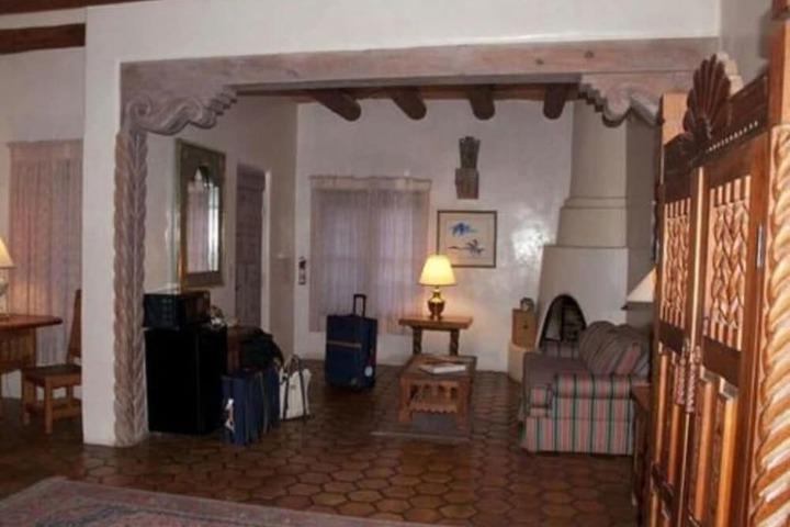 Room 21 of 62