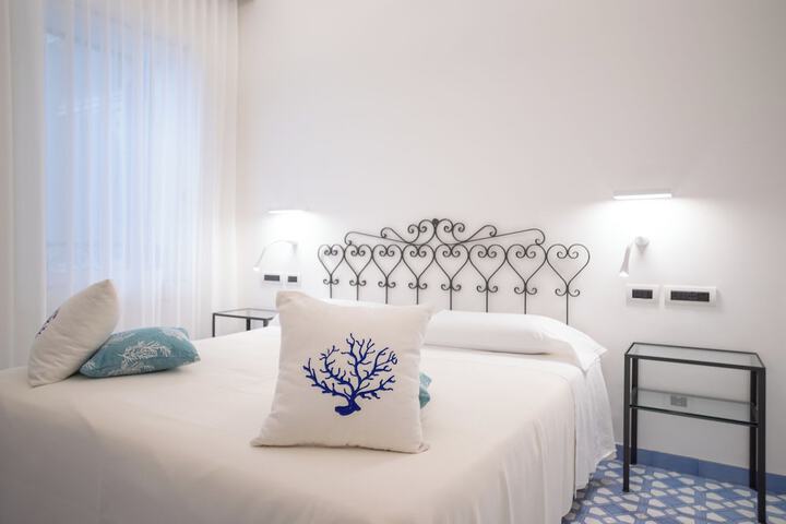 Room 48 of 111