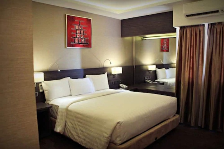 Room 15 of 49