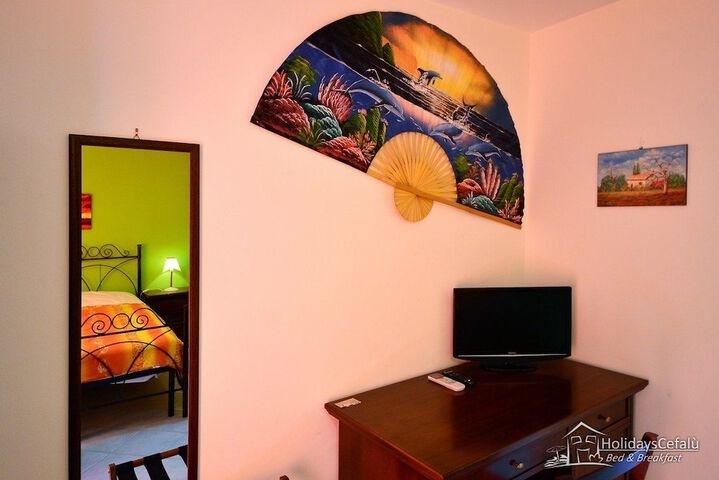 Room 19 of 50