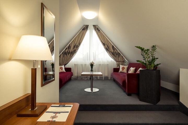 Room 22 of 72