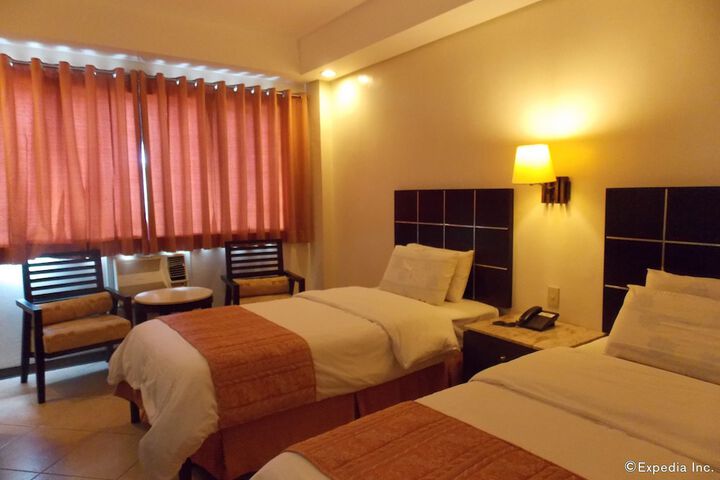 Room 10 of 36