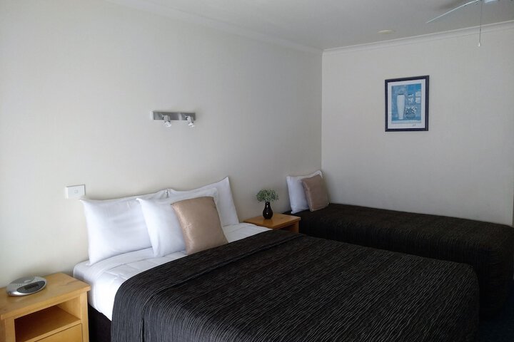 Room 3 of 59
