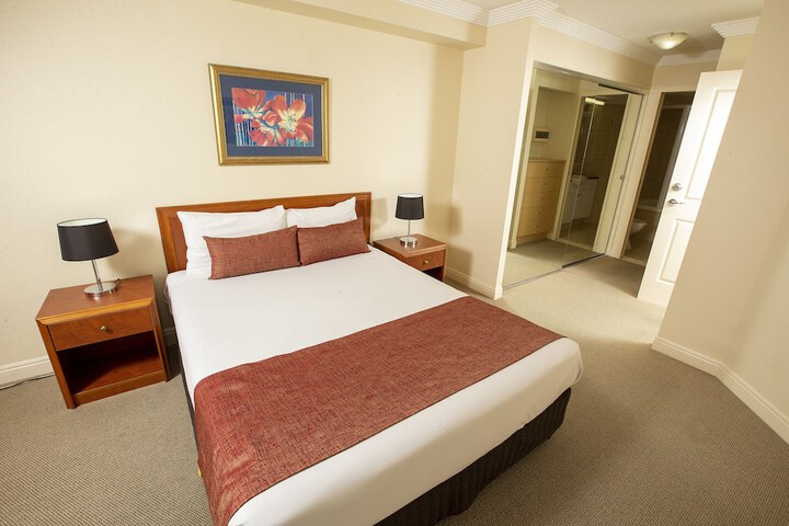 Room 16 of 65