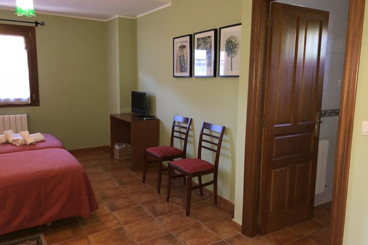 Room 16 of 34