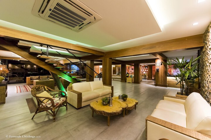 Guest Lobby