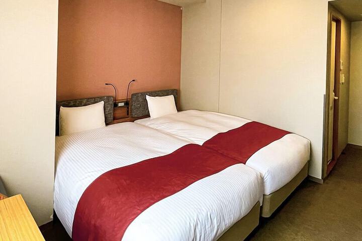 Room 18 of 75
