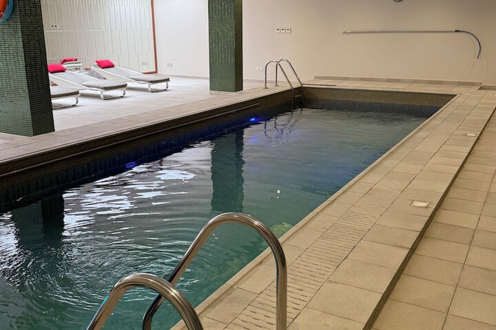 Pool 30 of 43