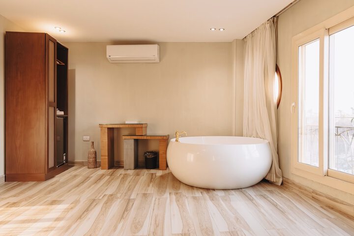 Room 20 of 130