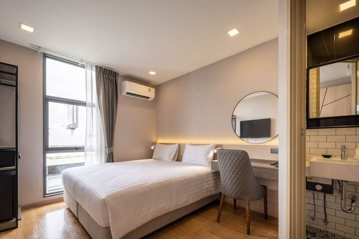 Room 7 of 40
