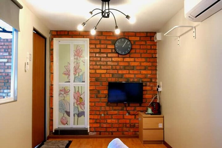 Room 17 of 71