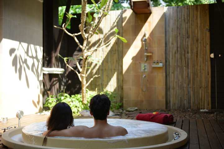 Spa 74 of 141