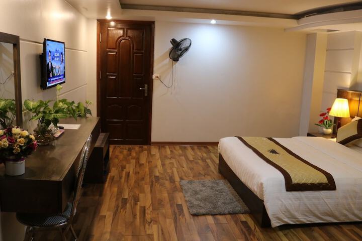 Room 3 of 22