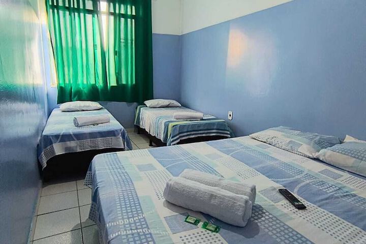 Room 4 of 8