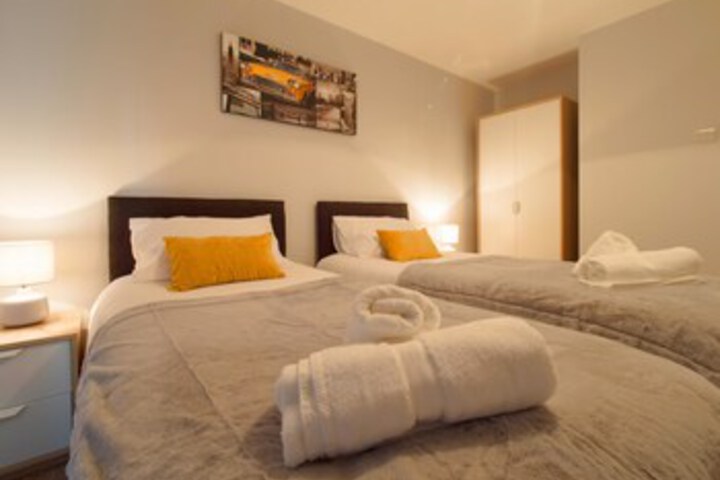 Room 15 of 17