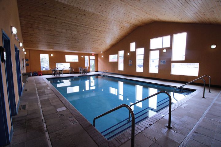Pool 25 of 42