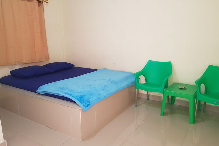 Room 12 of 29