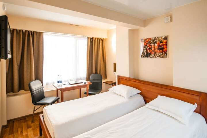 Room 4 of 41