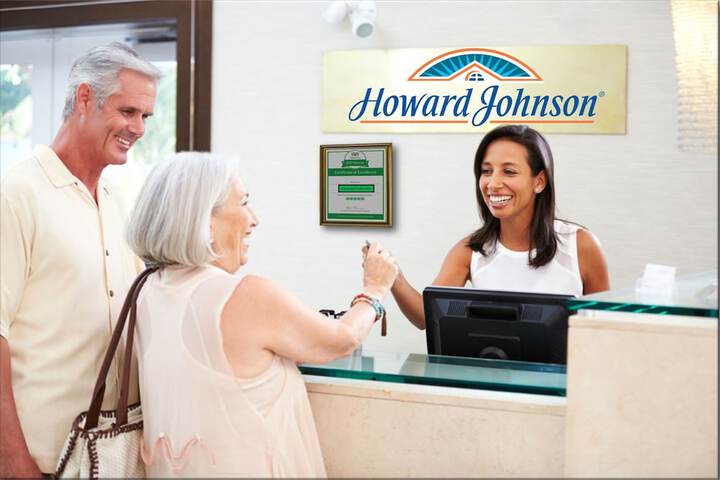 Check-in/check-out kiosk