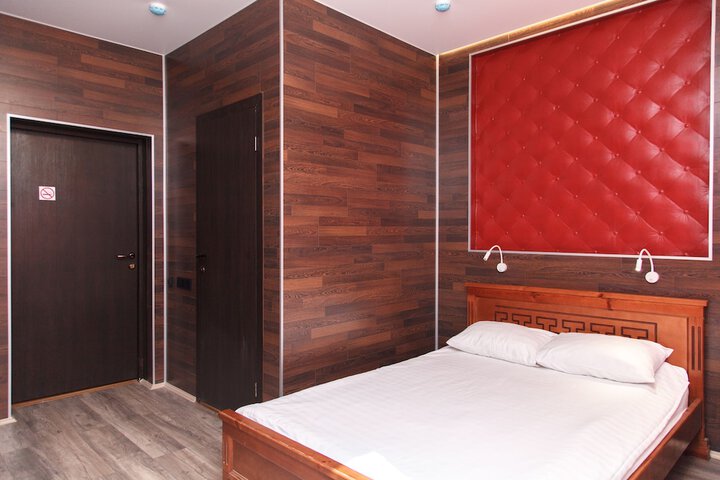 Room 46 of 127