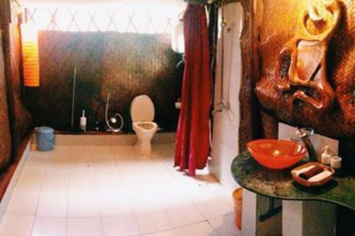 Room 8 of 42