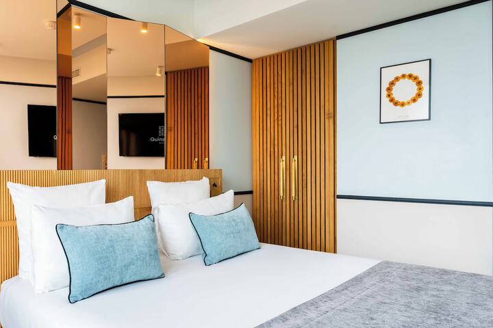 Room 40 of 126