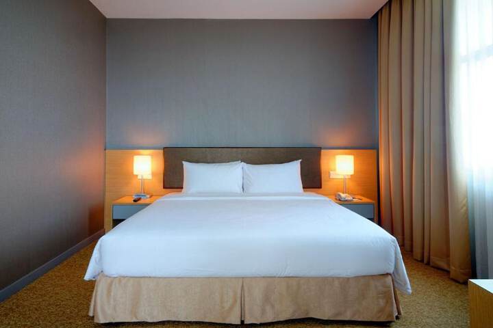 Room 20 of 42