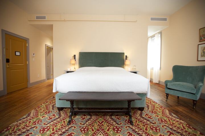 Standard | King Bed (7 of 23)