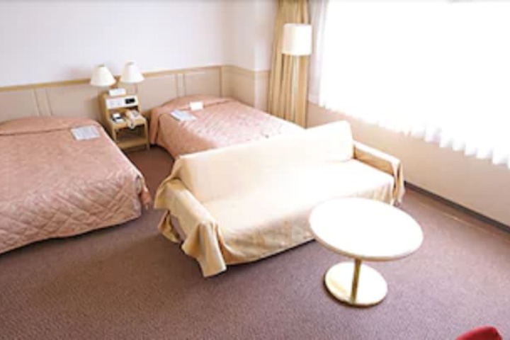 Room 10 of 23