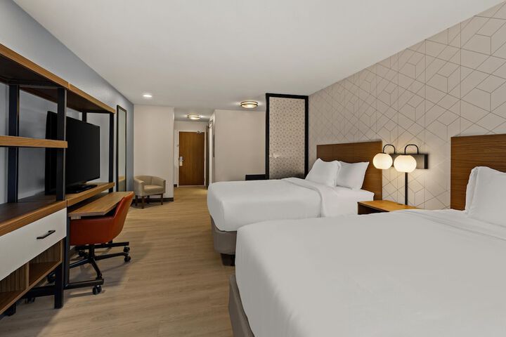 Room 9 of 29