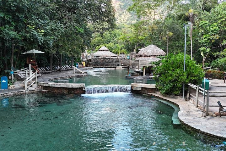Pool Hotel
