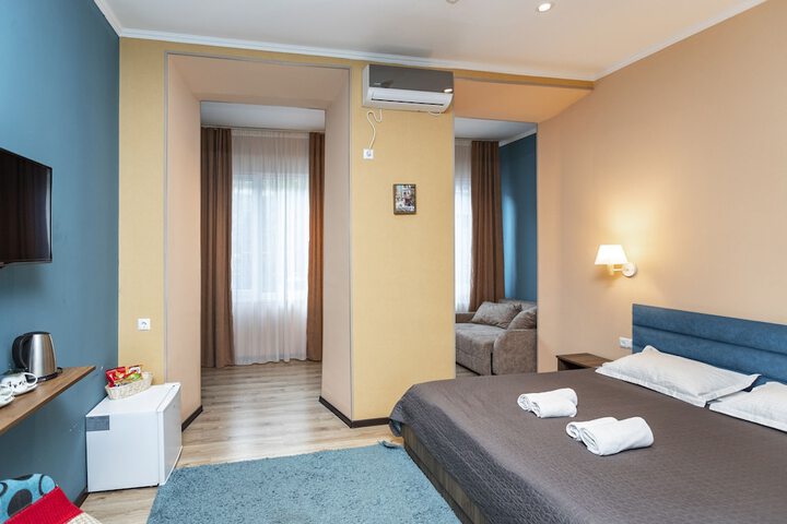 Room 50 of 106