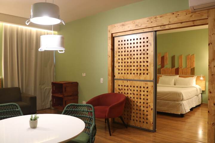 Room 37 of 80
