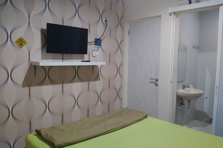 Room 6 of 7