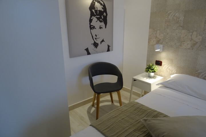 Room 40 of 51