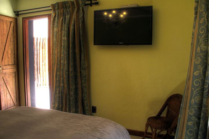 Room 73 of 118