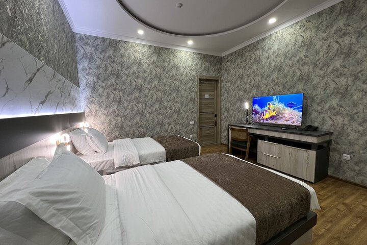 Room 15 of 95