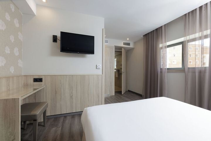 Room 13 of 59