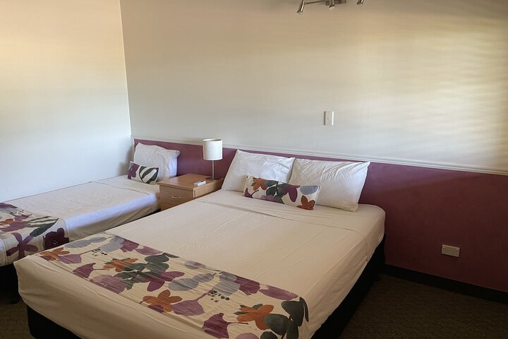 Room 10 of 35