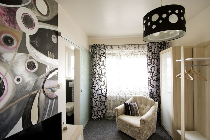 Room 30 of 57