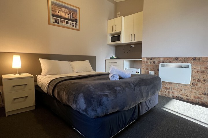 Room 8 of 23