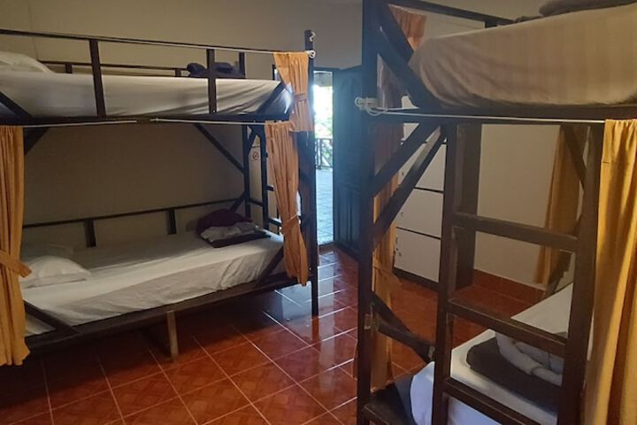 Room 18 of 53