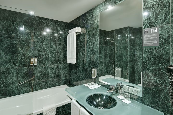 Bathroom Interior Photo