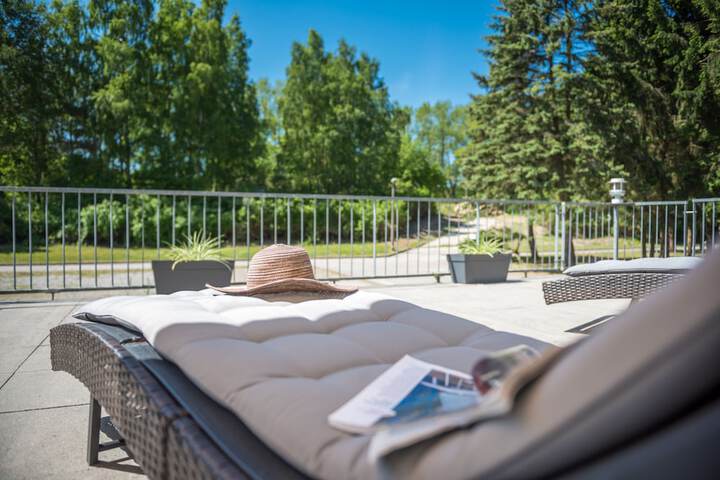Sundeck 59 of 67