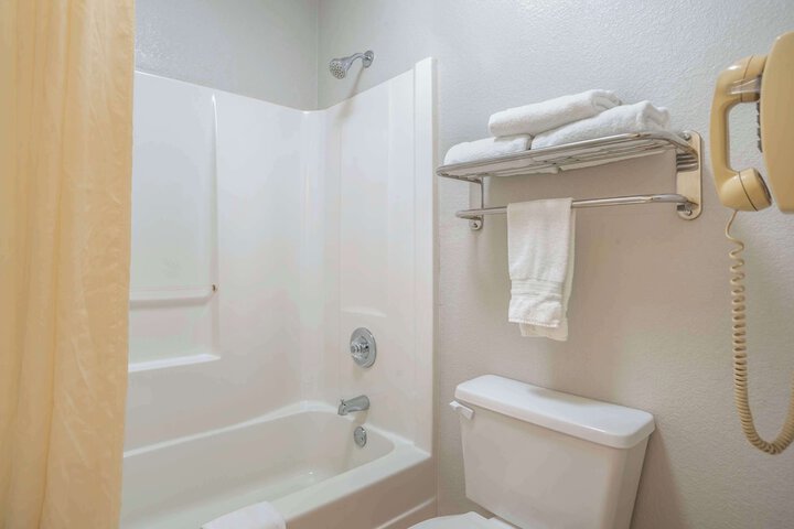 Room 20 of 27