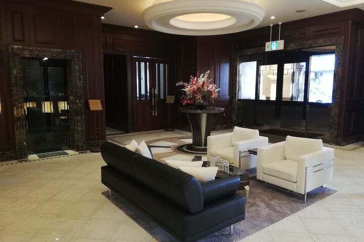 Guest Lobby
