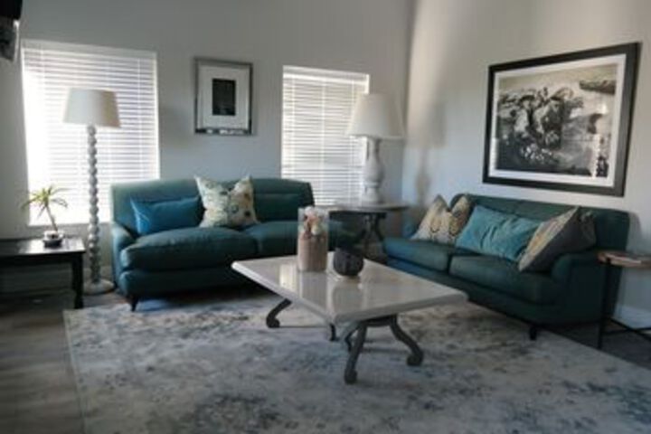 Room 21 of 28
